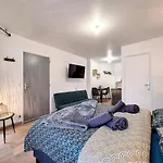 Agathe Apartamento *