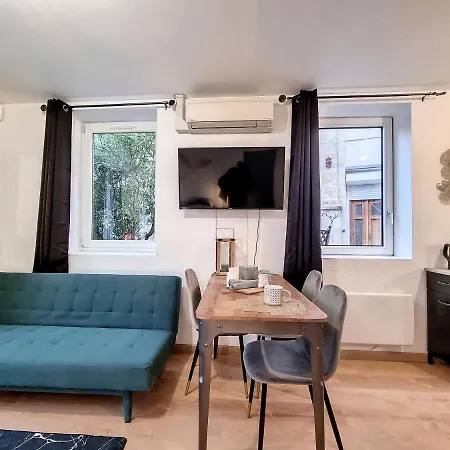 Apartment Agathe *